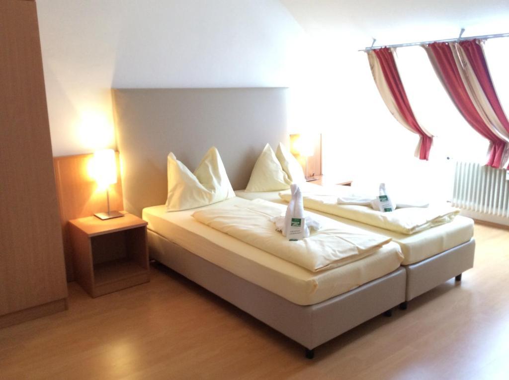 Stadthotel Schwerterbraeu Judenburg Pokój zdjęcie