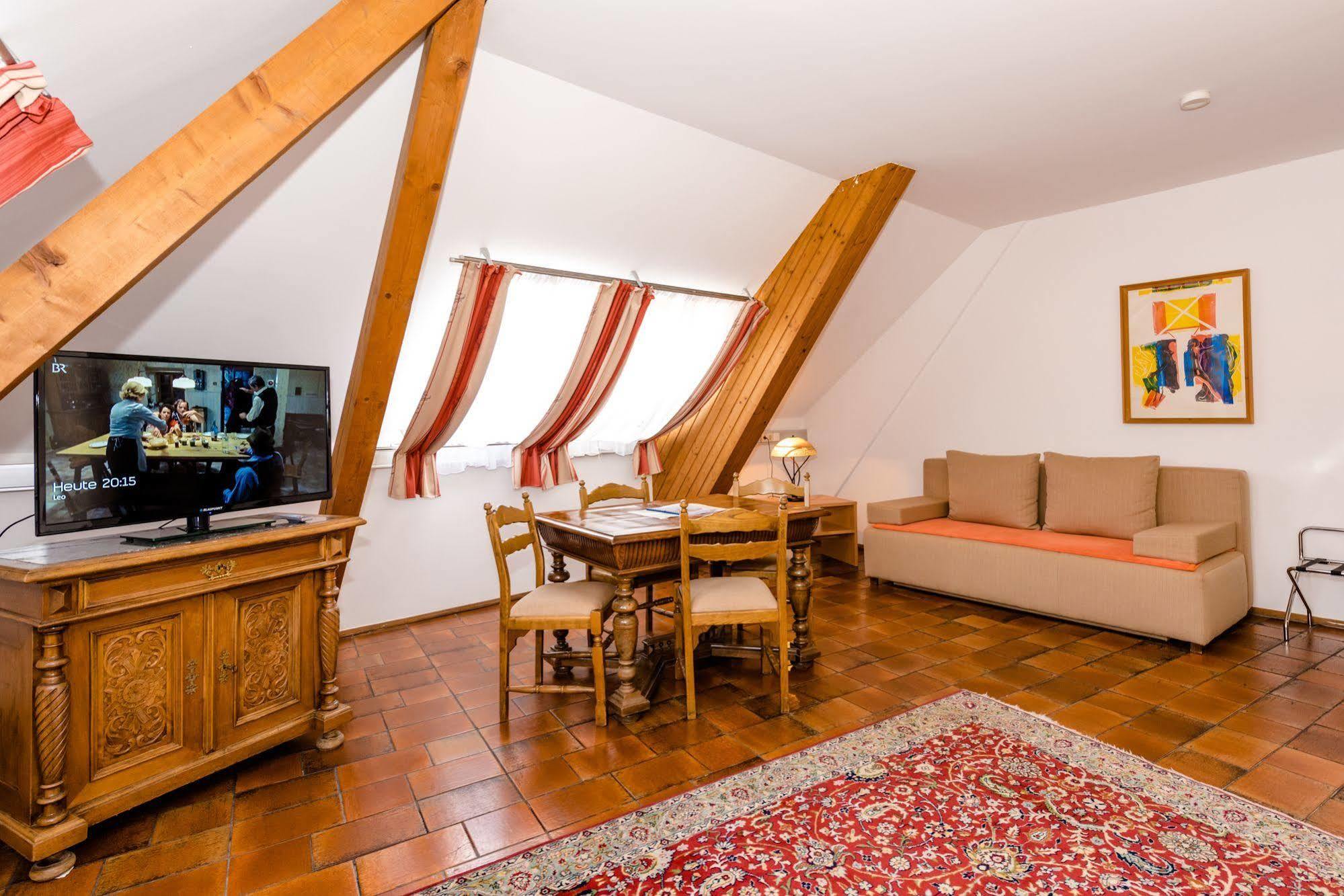 Stadthotel Schwerterbraeu Judenburg Zewnętrze zdjęcie