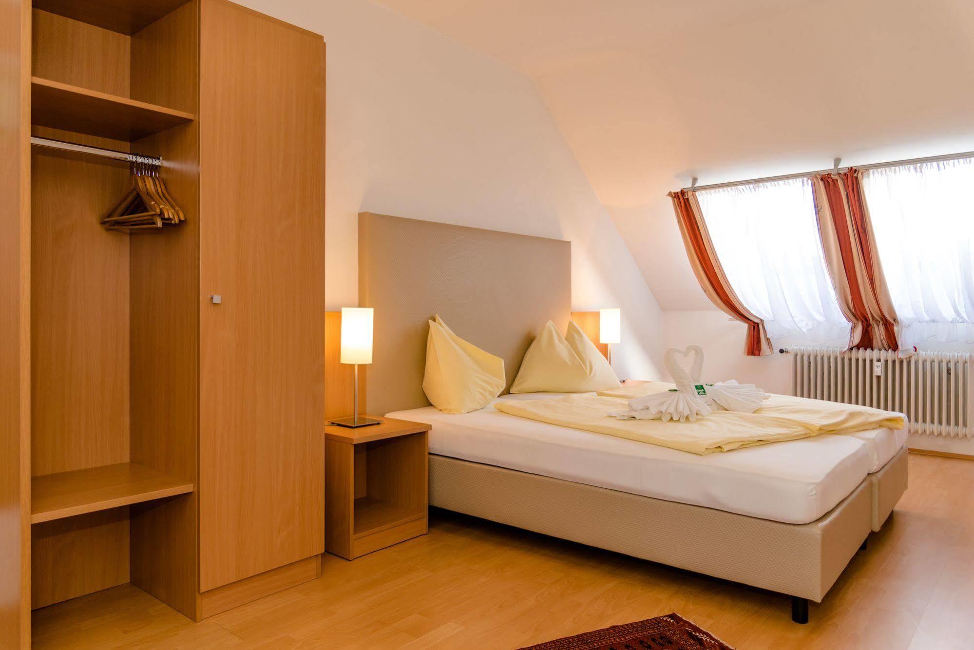 Stadthotel Schwerterbraeu Judenburg Zewnętrze zdjęcie